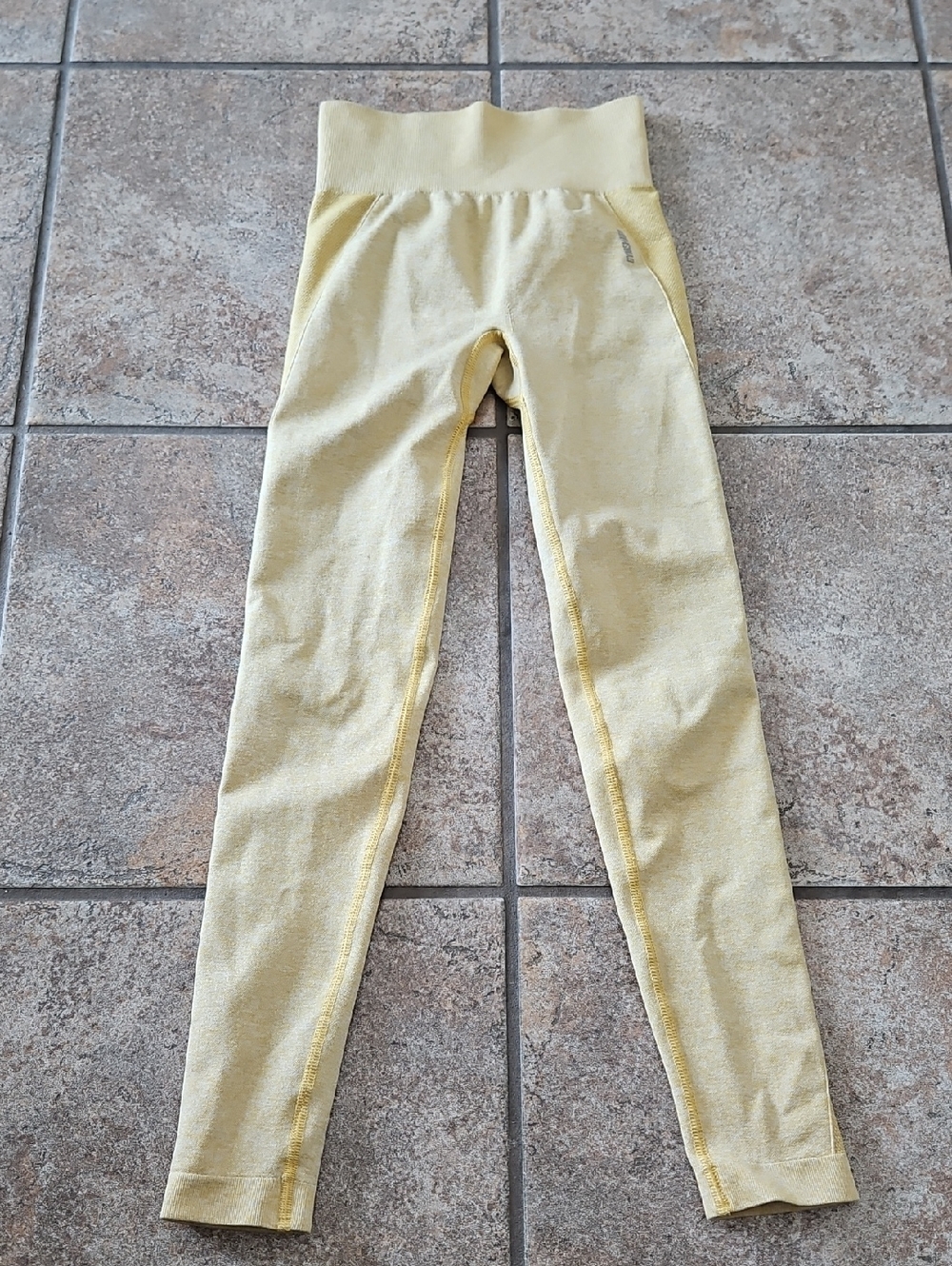 GymsharkYellow High-Waist Leggings